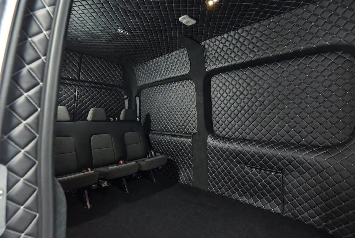 Салон Sprinter 12 мест — обшивка и модули защиты