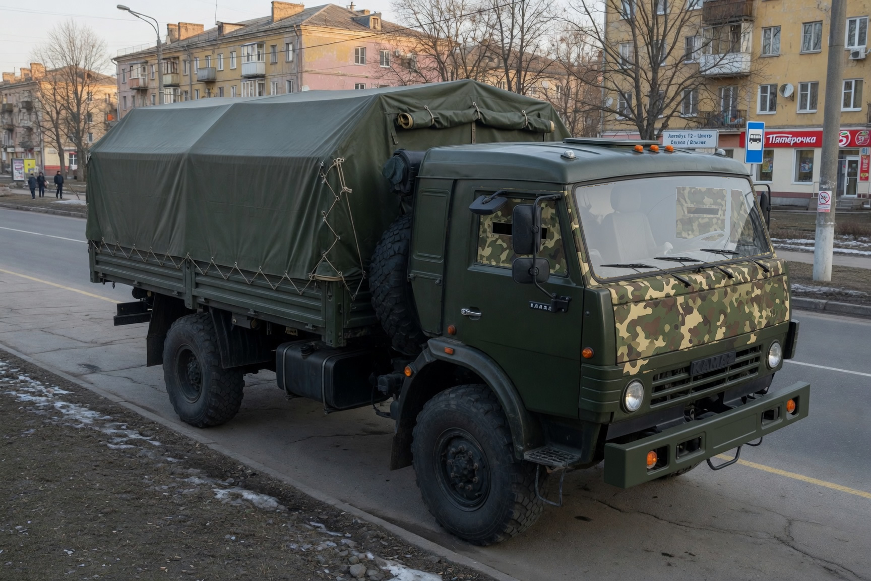 КАМАЗ с модульной защитой кабины