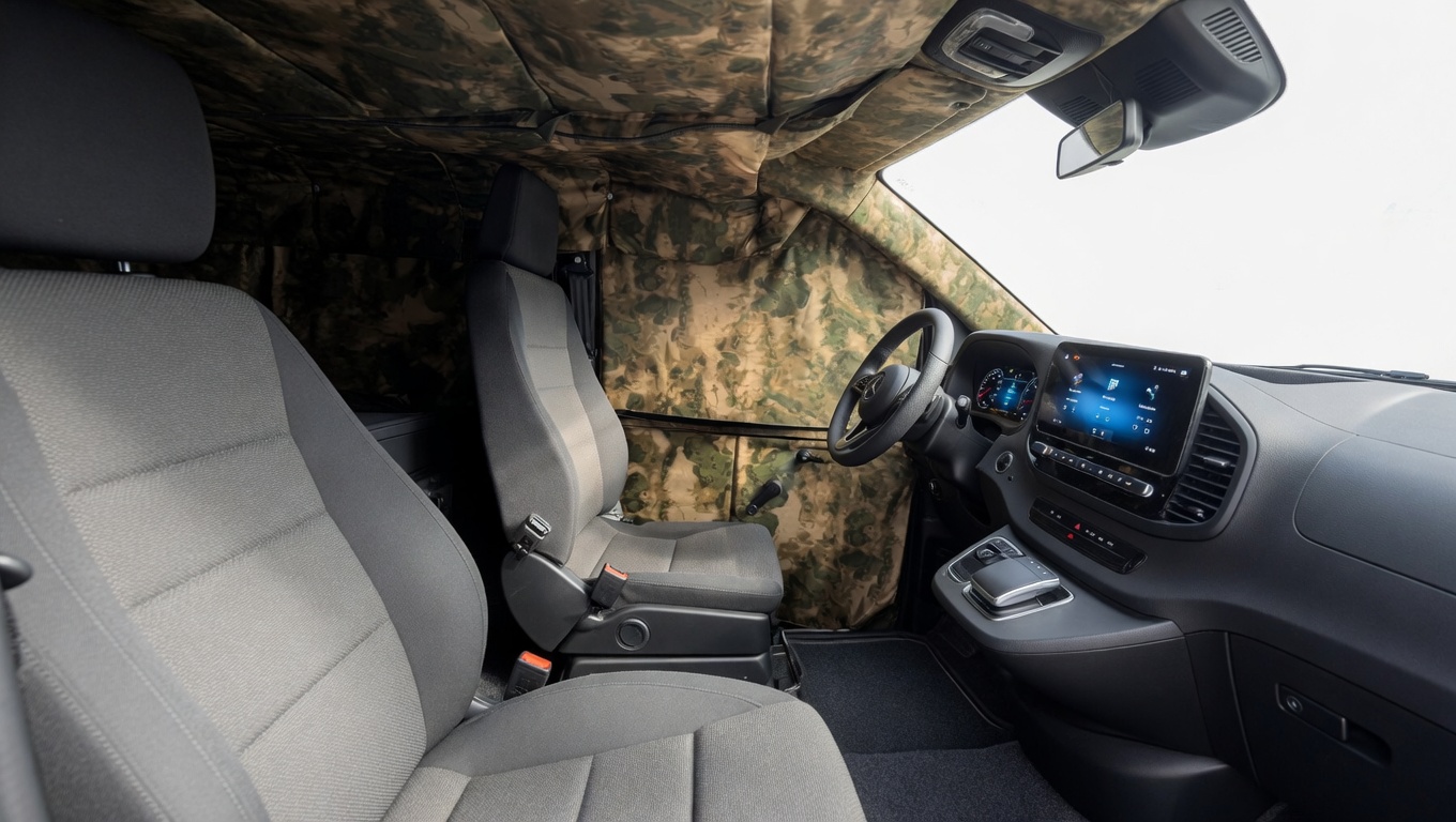 Mercedes Vito и элементы защитной доработки салона